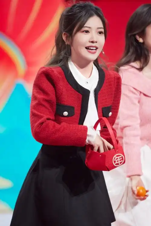 赖美云首次演小品