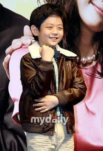 17】【影视】李娜英,金基石,金熙秀等出席《爸爸喜欢女人》制作发布会