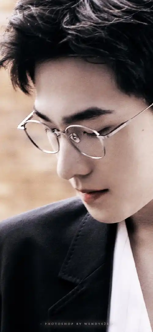 杨洋金丝眼镜杀##杨洋你是我的荣耀##杨洋七夕男友造型