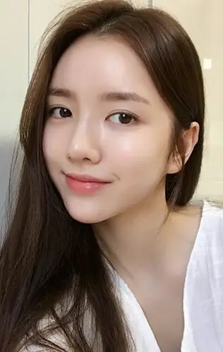 交友app大头照怎麼选?男生列5大重点:微骚卧蚕,中分长发最想带走!