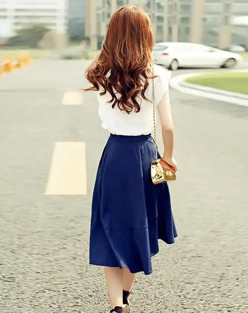 女藏蓝色纯色上衣搭半身裙套装