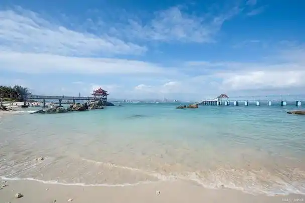 三亚:迷人的热带天堂