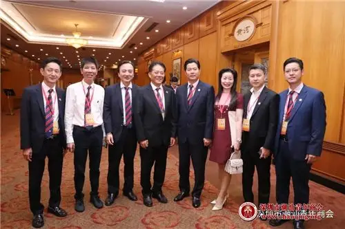 热烈祝贺郑汉明当选深圳市潮汕商会第五届会长吴振城连任监事长