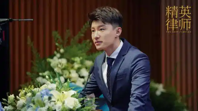 理想之城的前男友专业户曾上过春晚演出因受伤转行做演员