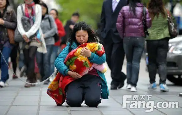 【母亲节】多组震撼照片再现!致敬天下所有的母亲!