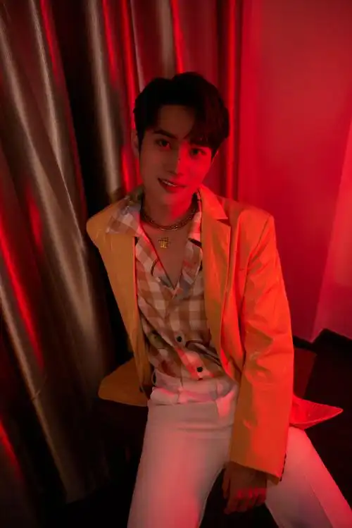 井胧献唱庐山电影周