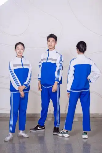 喜报我校三款校服入选省教育厅我最喜爱的校服入选数量排名第一