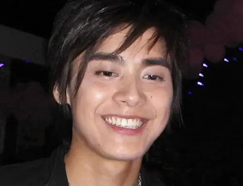 李易峰大变脸,你见过素颜的李易峰吗?