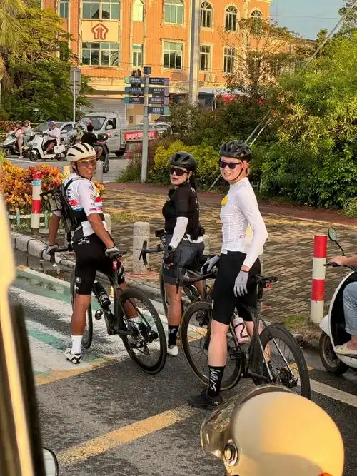 骑时很酷##江映蓉骑行不是在吃就是在吃的路上##江映蓉骑到哪儿了