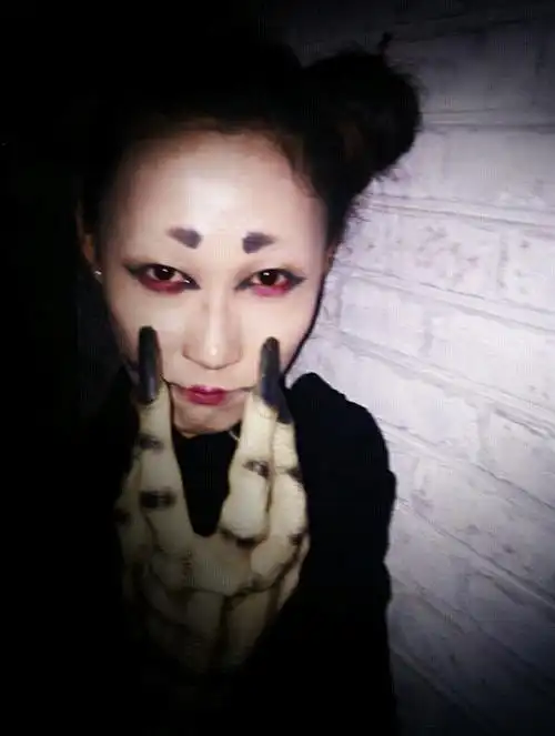 万圣节 派对 妆 男女鬼娃娃