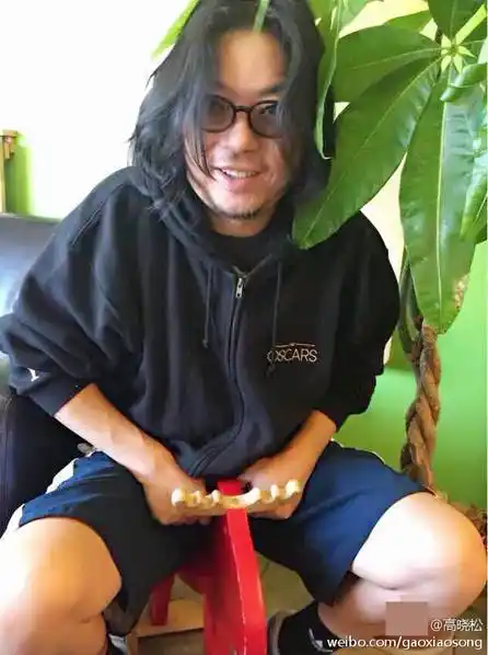 高晓松的腿走红网友羡煞当红女星