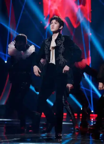 201214【王源】《血腥爱情故事》练习室版舞蹈