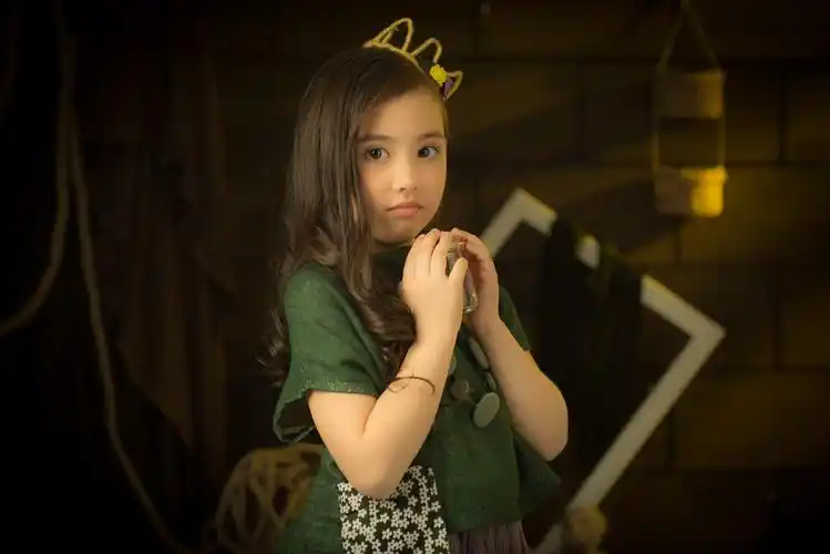 p>宋梓欣,中美混血女孩,2010年1月26日出生于广东中山.