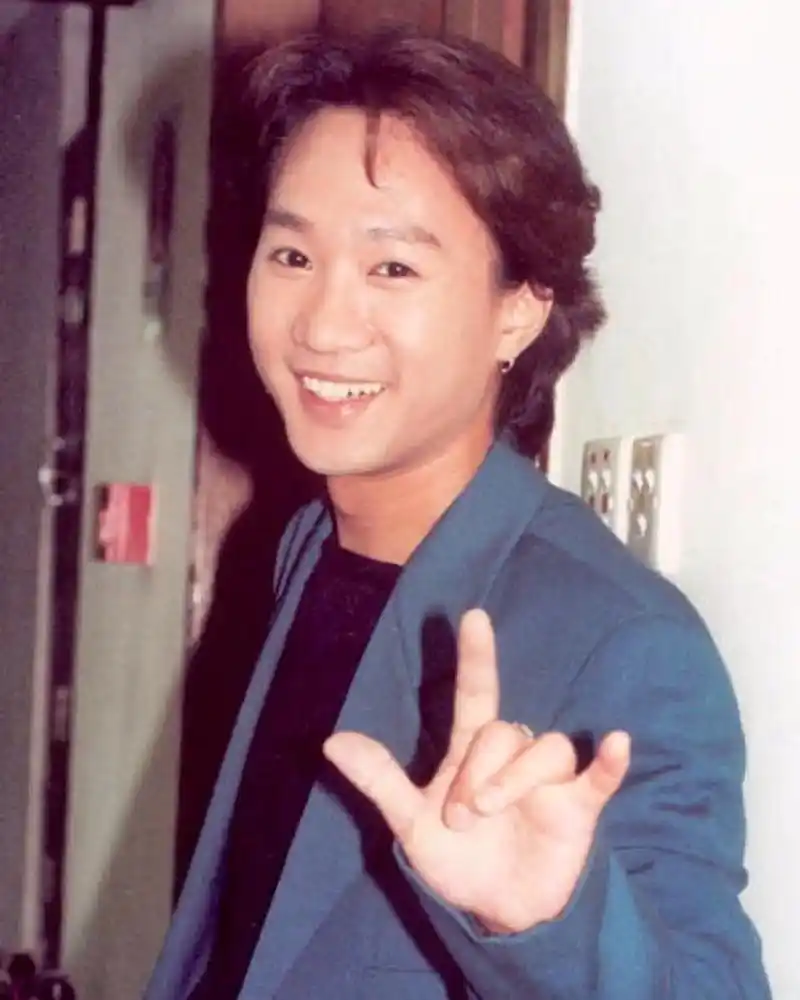 怀念家驹 #黄家驹 #海阔天空 - 抖音