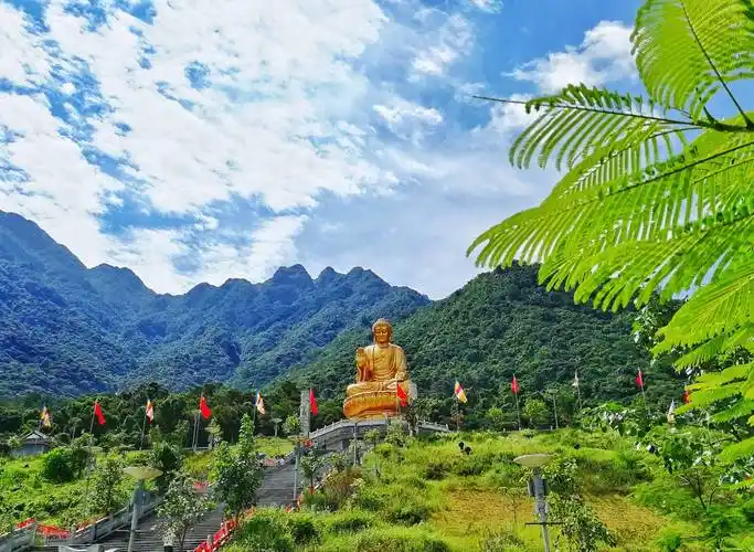 海丰莲花山鸡鸣寺