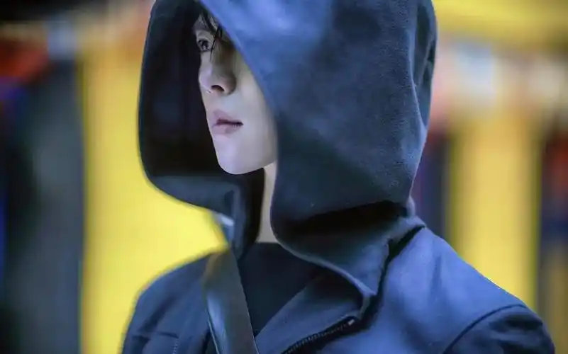 沙海 肖宇梁饰演的张起灵,雪山回眸太绝了