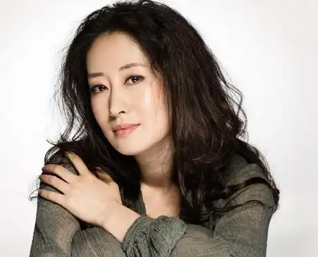 新剧《因为遇见你》收视登顶 刘敏涛也想演"爱情戏"