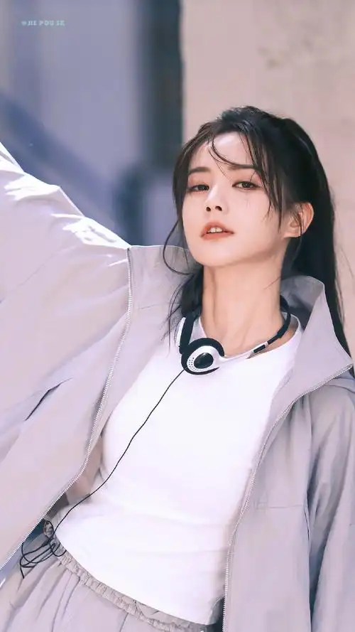 李一桐元气高马尾