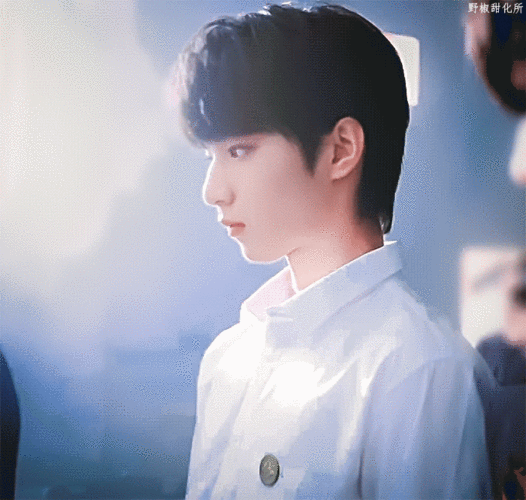 700_665gif 动态图 动图