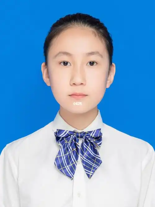 小棉袄的小升初证件照