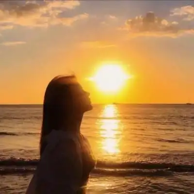 女头落日温柔 高清唯美的夕阳落日女头图片_女生头像_美头网