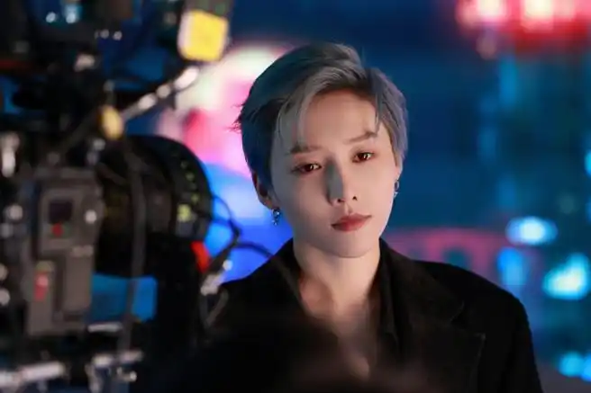 刘雨昕街舞冷都感黑风衣套装##这就是街舞5队长微电影剧照