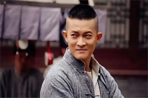 明明片约不断,却演啥不是啥,这5位"戏混子"是该反省一下了