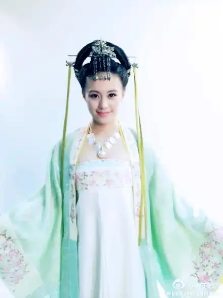 美人制造美美哒阿九姑娘