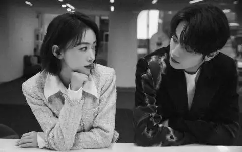 许凯吴谨言双人黑白时尚大片深情对视甜甜蜜蜜