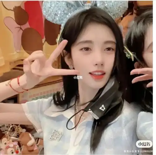 关于鞠婧祎闺蜜头像第3弹