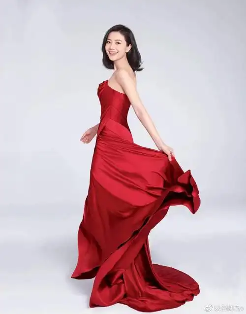 从杨幂"颜值下滑"到阿娇"胖若两人",还有高圆圆喝奶茶数日期