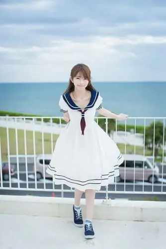 yurisa_chan女神 水手服