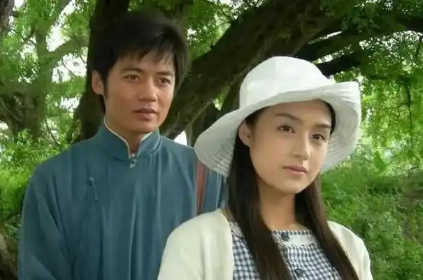 回顾演员富大龙结婚12年0绯闻为何到了46岁妻子跟他离了婚