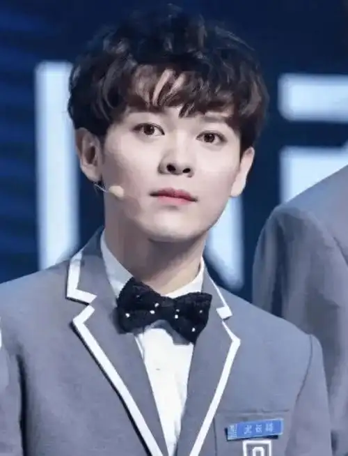 尤长靖披哥狂瘦36斤,从偶练暖男到舞台王者,这背后有啥秘密?