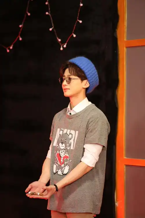 白敬亭明星大侦探