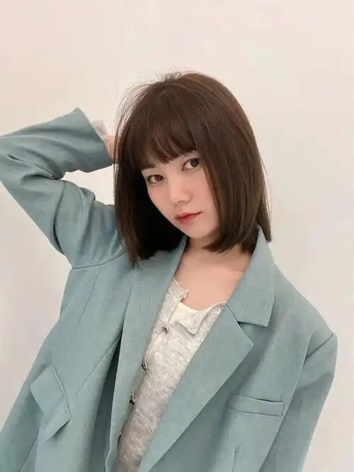 甜过初恋的齐肩发型