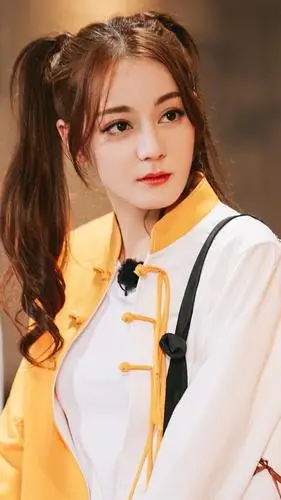 迪丽热巴美图火辣美女萌起来还是蛮可爱的