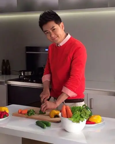 谁能想到2013年《爸爸去哪儿》真人秀让林志颖父凭子贵,一瞬间抱