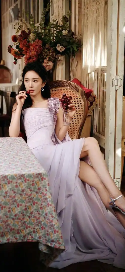 杨幂#满屏都是大幂幂的大长腿太好看了吧