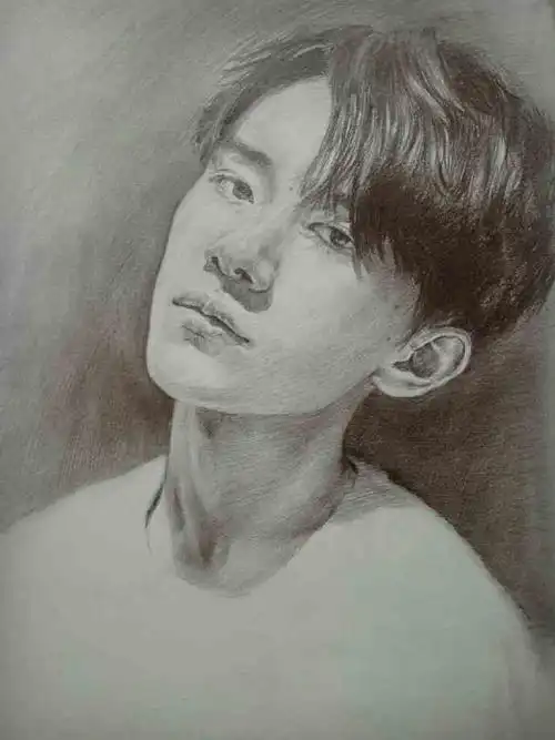 易烊千玺手绘图片唯美,迷妹们拿去当壁纸吧易烊千玺素描画像步骤教程