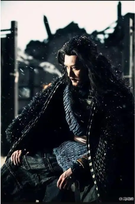 爆红之后,冯绍峰转身投入到大银幕中寻求突破.