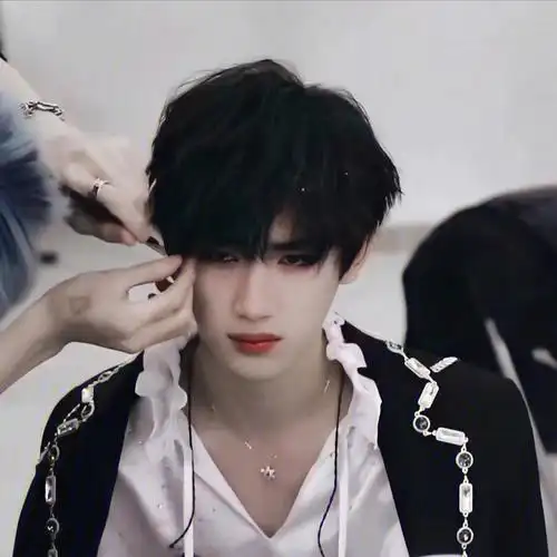 tnt丁程鑫头像让我们以更好的状态去相遇