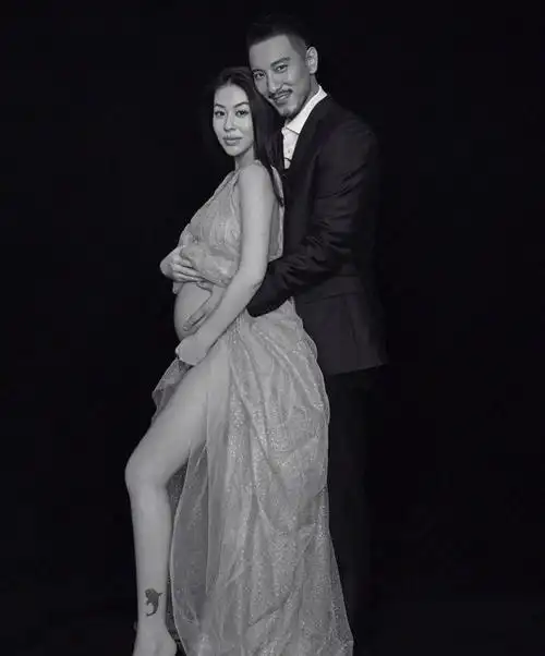 马丽晒孕肚写真被质疑保守不如王阳明妻子开放但比唐嫣有诚意