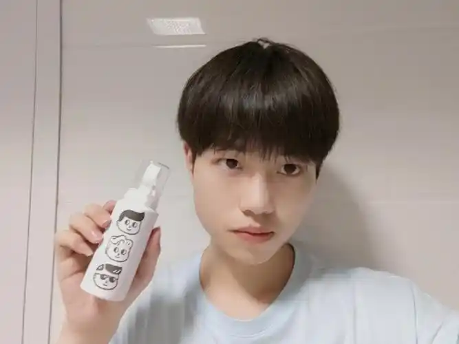 发型教程第二弹:微分碎盖刘海