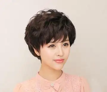 新款中老年人发型 中老年人发型 女生短发烫发发型5