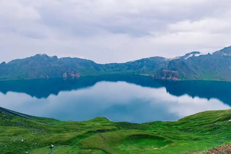东北第一山长白山西坡更值得一去南方人向往的避暑胜地
