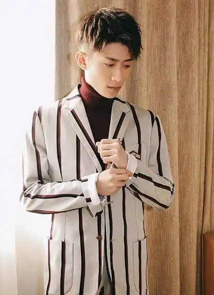 张一山个人资料和图片_张一山最新明星动态-雷客网