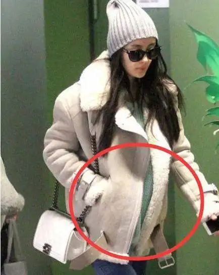 特别是孕肚照爆出后,娱乐八卦媒体也是咬死杨幂已经怀孕的事实,并且还