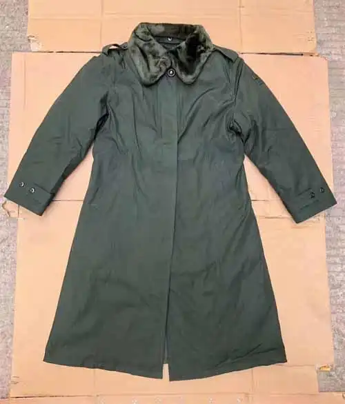 部分地区根据冬常服和冬作训服的不同功能定位,又