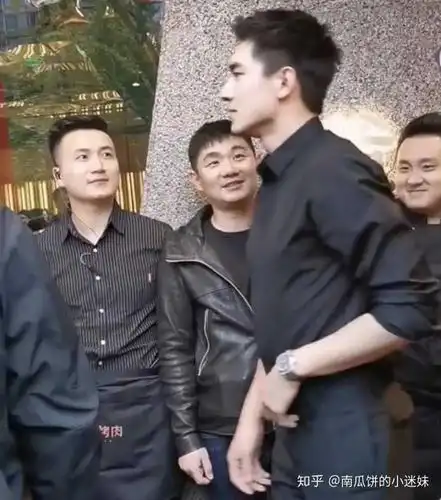 有没有哪些惊艳到你的男明星照片?